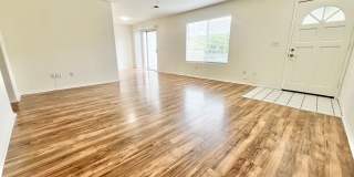 10632 Oak Street Gallery 4