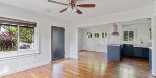 1242 N Commonwealth Ave Gallery 4