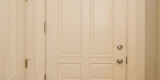 Beautiful studio in the south end… Gallery 8