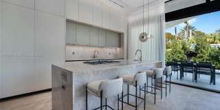 1045 W 47th Ct Gallery 13