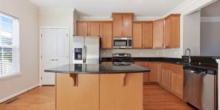 Large Townhome in Wormans Mill! Gallery 20