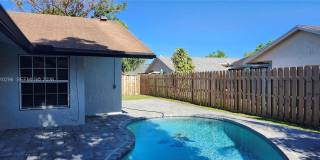 8120 SW 4th Ct Gallery 16