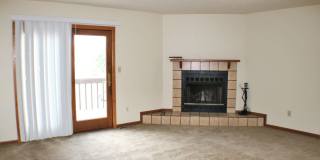 $1,550 | 3 Bedroom, 2.5 Bathroom Townhome | No Pets | Available for August 1st, 2026 Move In! Gallery 5