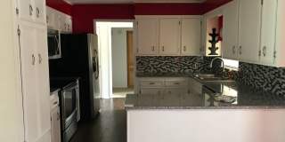 5225 Hunters Circle Gallery 12