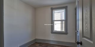 517 Schaffer Street Gallery 18