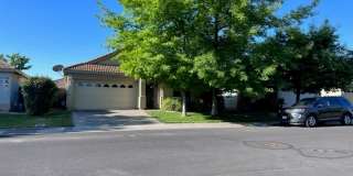 Stonelake home located on cul-de-sac Gallery 1