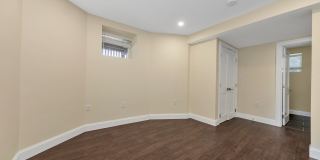 161 4th St Gallery 31