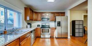 Modern Jefferson Park Living | 3 Bed + 4 Bath Near Restaurants, Breweries & Downtown Denver Gallery 9