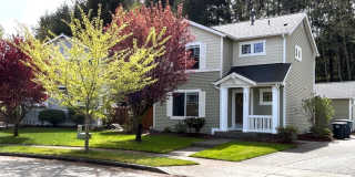 Updated 2 bedroom + loft, 2.5 bath DuPont Home Gallery 1