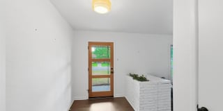 2137 Lenamon Street Gallery 3