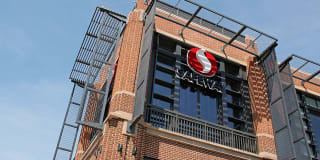 2255 Wisconsin Gallery 22