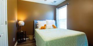 3 Bedroom 2.5 Bathroom with Large Fence Yard Gallery 15
