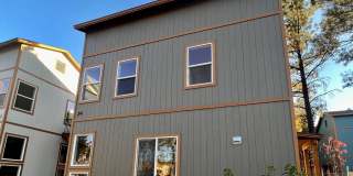 Brand New Never Lived in Luxury 2bd / 2ba unit Gallery 1