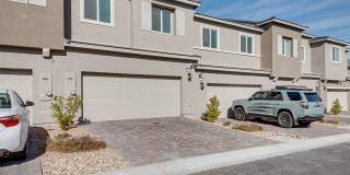 Furnished 3-bedroom, 2.5-bath townhome, designed to offer the ultimate in modern comfort. Gallery 23