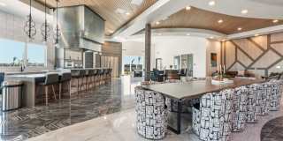 The Vivien Gallery 72