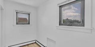 Newly Updated 3BR Home with Off-Street Parking - Pet Friendly! Gallery 21