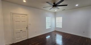 809 Elmwood Drive Gallery 13