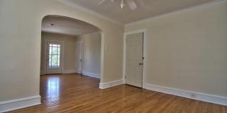 1515 Pine Street Gallery 11