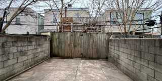 Gorgeous 3b/1b House in South Philly! Section 8 Accepted Gallery 33