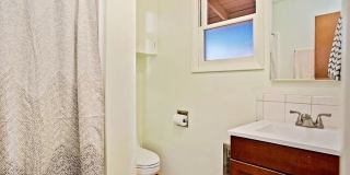 East Medford Ranch Home on large lot!  | Available Mid-July Gallery 12