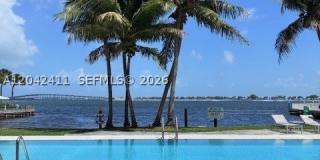 2025 Brickell Ave 2025 Brickell Ave Gallery 1