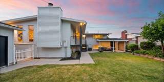 Millcreek Stunner Next to St Marks Hospital! Gallery 43