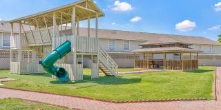 Falls of Braeburn Apartments Gallery 9