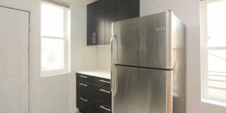 2347 Drake Gallery 4