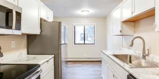 8050 Northeast Central Avenue - 301 Gallery 2