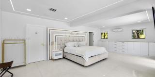 1117 Adams st Gallery 33