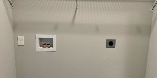 430 & 432 Rineel Ave - 430 Gallery 14
