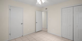 Southside Savannah Gem – 4BR Home in Windsor Forest with Sunroom & Patio Gallery 17