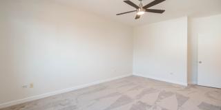 680 N GREEN Street Gallery 19