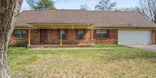 676 HERMITAGE TRAIL Dr Gallery 1