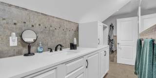 502 Brighton Avenue Gallery 46