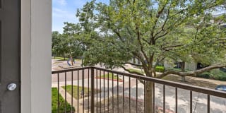 Artisan Apartments & Shops Gallery 52
