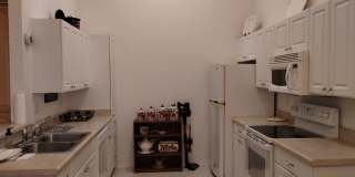 Executive 2 bedroom/ 2 bath condo Gallery 7