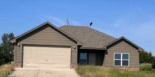 Cozy 3 bed, 2 bath close to Choctaw Casino Gallery 1