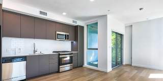 1048 Manzanita Gallery 14