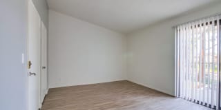 Harbor Cliff Apartments Gallery 13