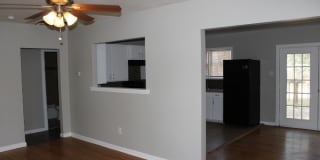 2622 28th Street Gallery 1