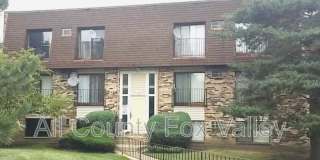 170 S Waters Edge Gallery 1