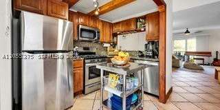 6709 N Kendall Dr Gallery 4