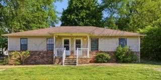 SPRING SPECIAL: 1/2 OFF FIRST MONTHS RENT - Two Bedroom Ranch Duplex in Columbia! Gallery 1