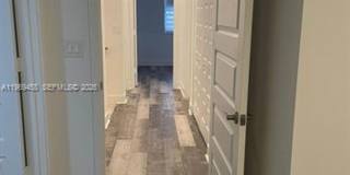 10445 NW 81st Ter th 10045 DORAL, FL 33178 Gallery 9