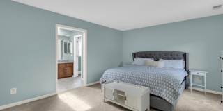 7707 LAKE GLEN Drive Gallery 26