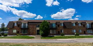 Warren Woods Apartments Gallery 17