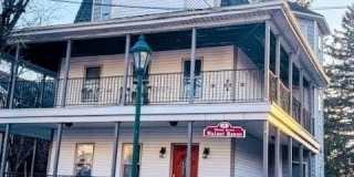 11 Walnut Street unit: 3R Gallery 1