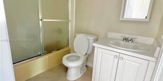 2430 NW 116th Ter Gallery 10