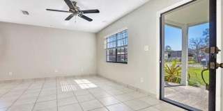 816 E FRIERSON Avenue Gallery 3